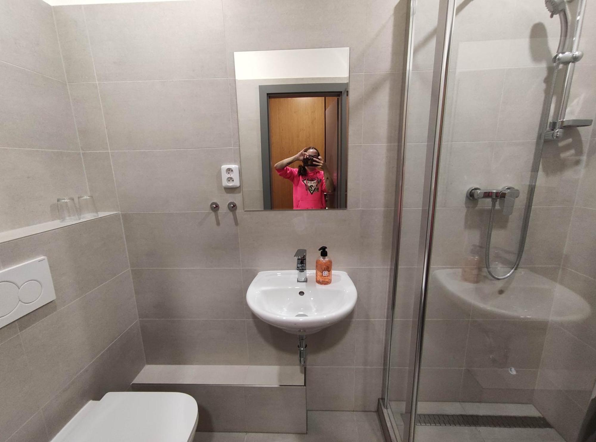 Hotel Zimni Stadion Slaný Buitenkant foto